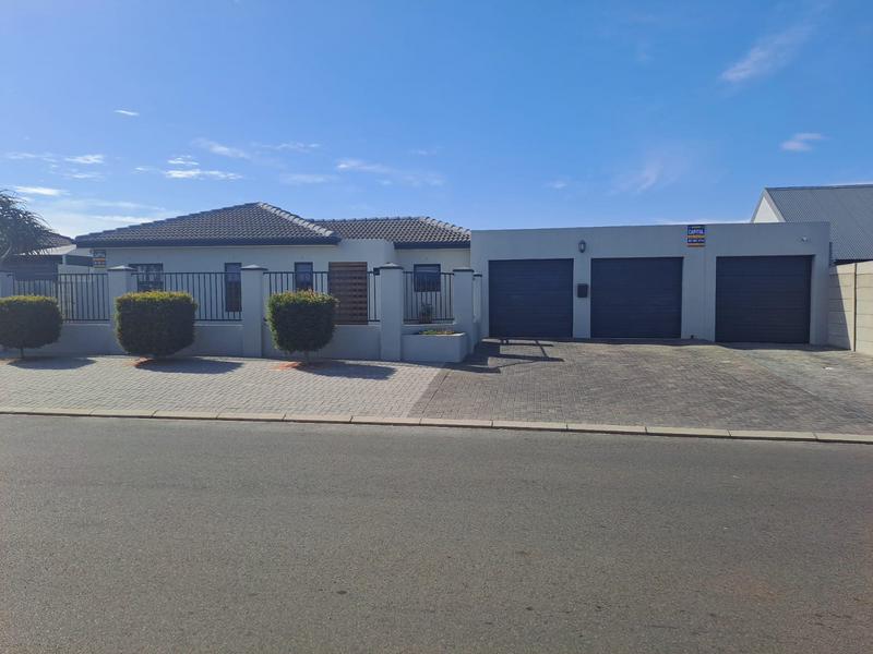 3 Bedroom Property for Sale in Viking Village Western Cape